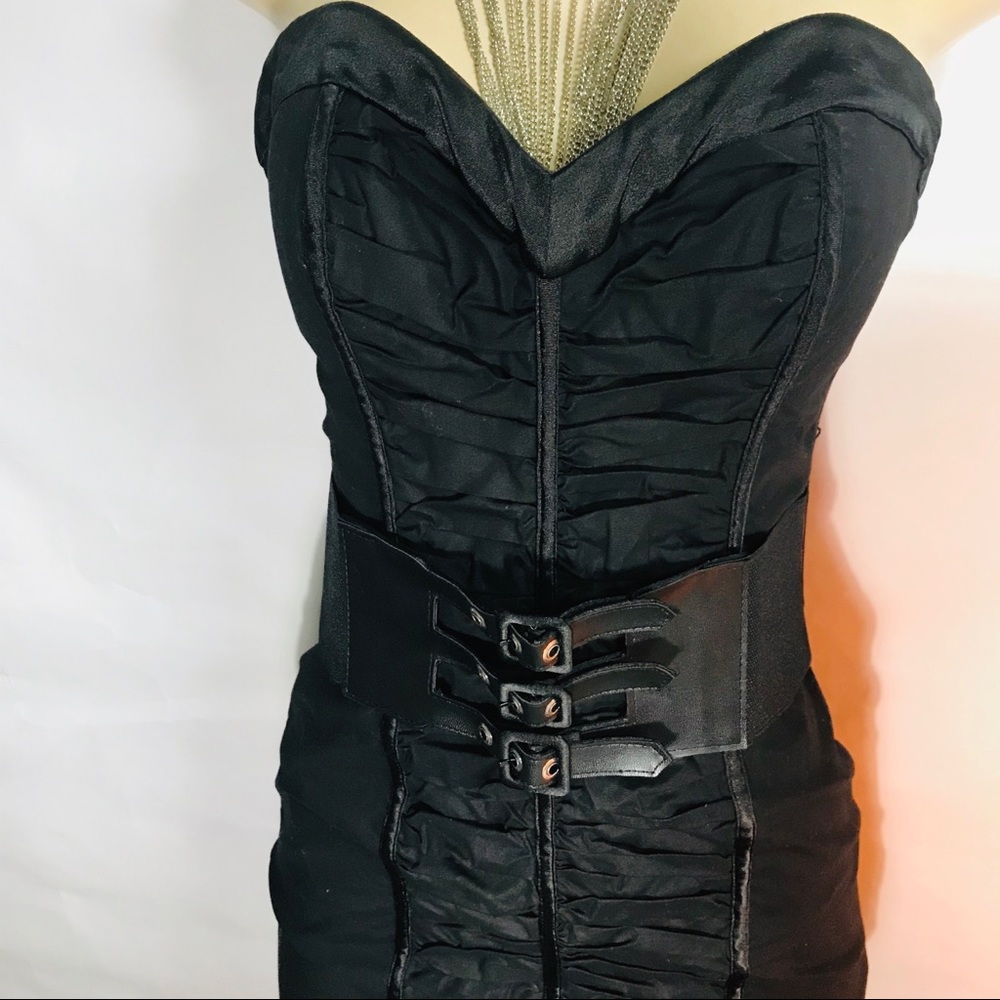 🔥2bBebe Black Strapless Dress XS Belt 🔥 - Picture 3 of 7